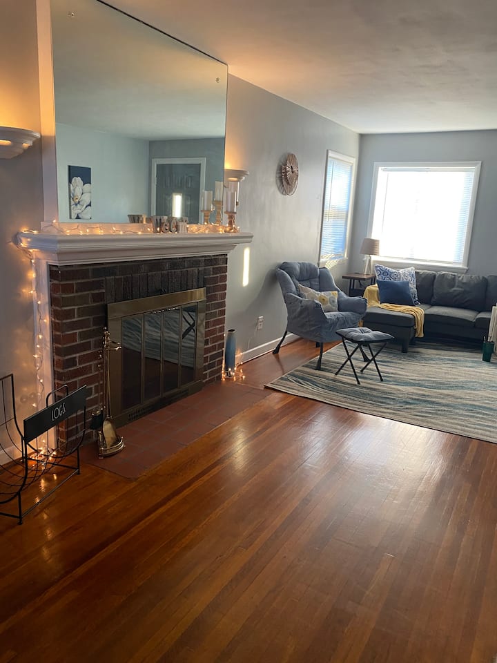 Cozy Bungalow 7 Mins To Airport - Rochester