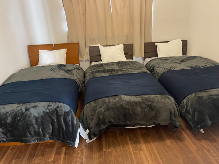 Zgrada 1 i soba u zapadnjačkom stilu