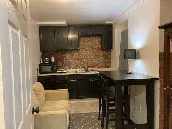 Cozy 2 Rm Studio 20mins/$2.75 To Nyc, Prime Area! - Hoboken, NJ