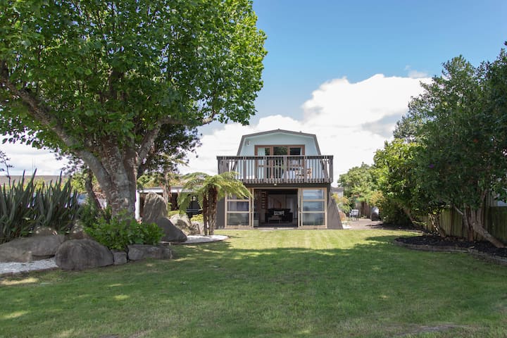Lake City Holiday Home Co. Ltd managed Airbnb listing 3