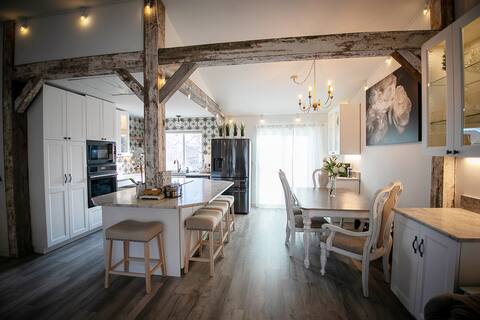 Dreamy French Farmhouse with New Private Hot Tub