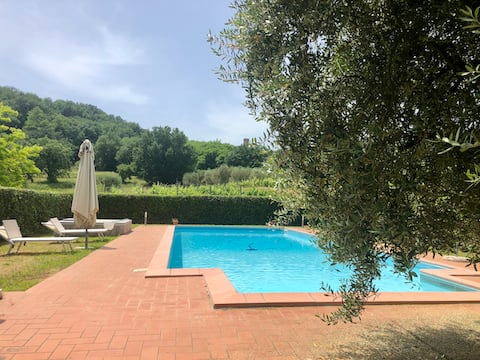 Villa Dodici - Tuscan Villa Immersed in Nature
