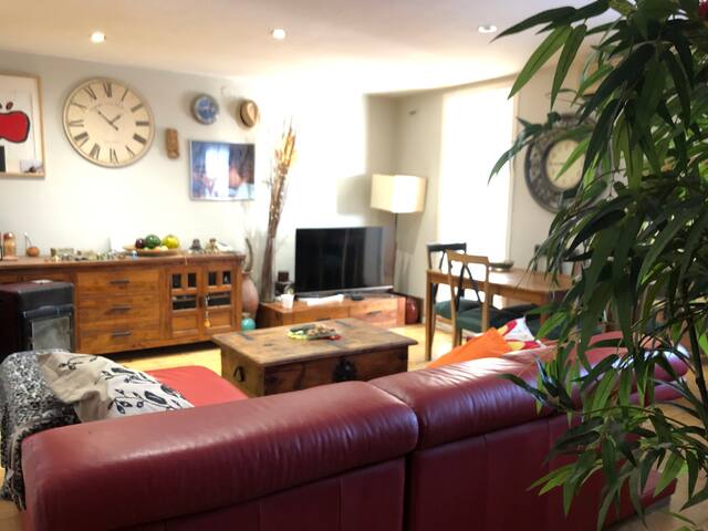 Amazing Attic with terrace- Speed WIFI gallery image 5