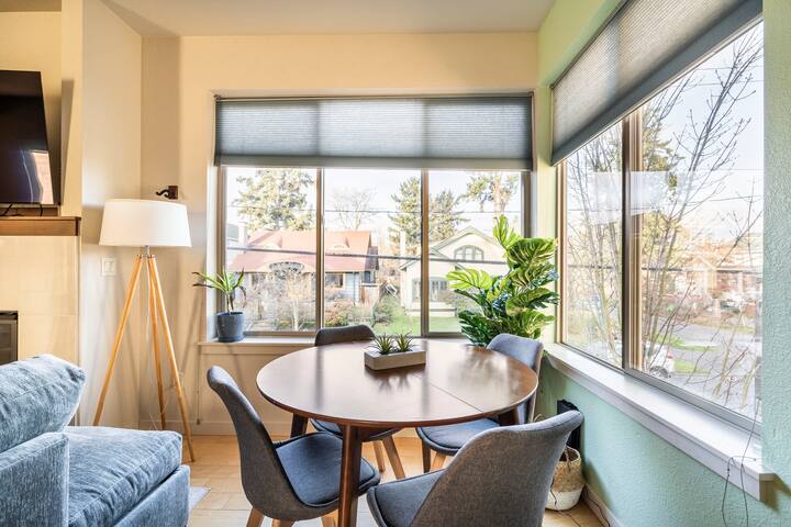 4BR • Sleeps 10 • Trendy Arts District Location gallery image 3