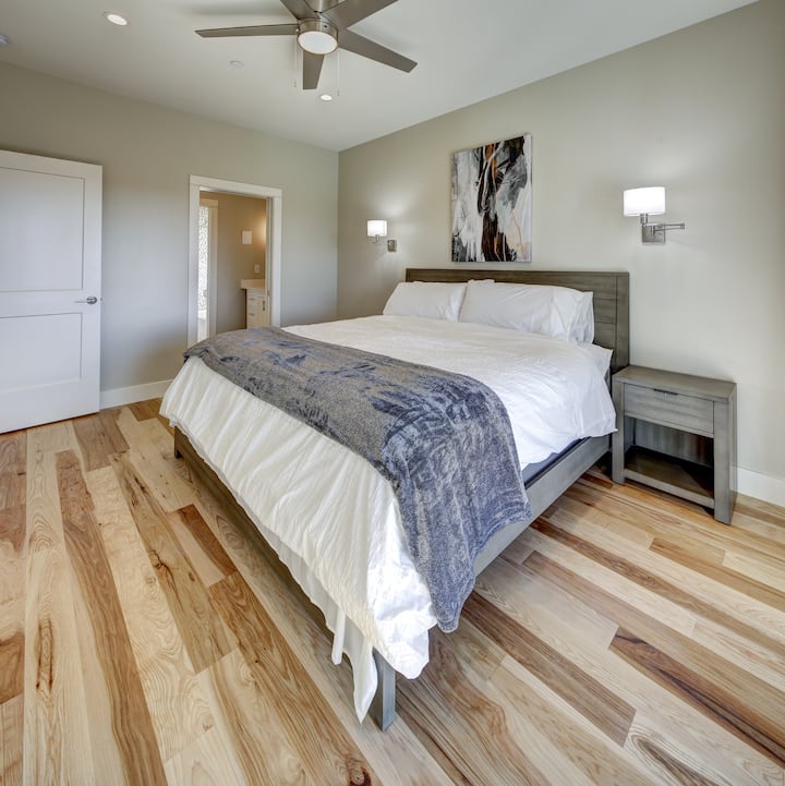 Otra vista del dormitorio en el primer piso