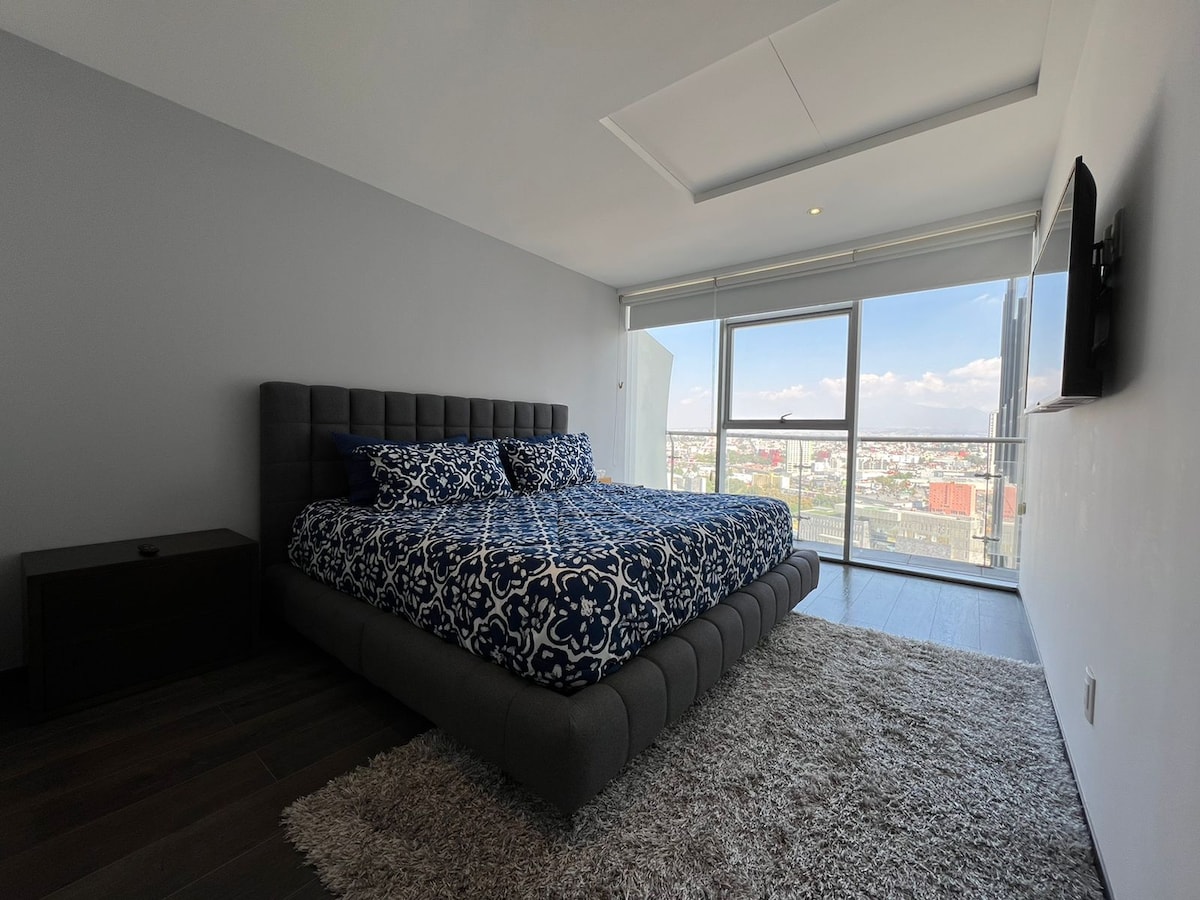 PUEBLA ，主卧套房，配备步入式衣橱和独立卫生间！