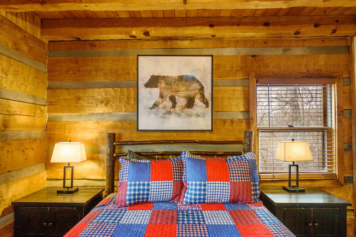 在主楼层享受标准双人床卧室的舒适！