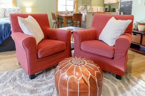 Rose Cottage: A lovely & cozy studio apartment