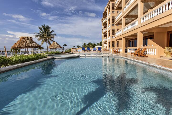 Pool & Beach Walkout Suite – Casa Del Sol Naciente gallery image 5