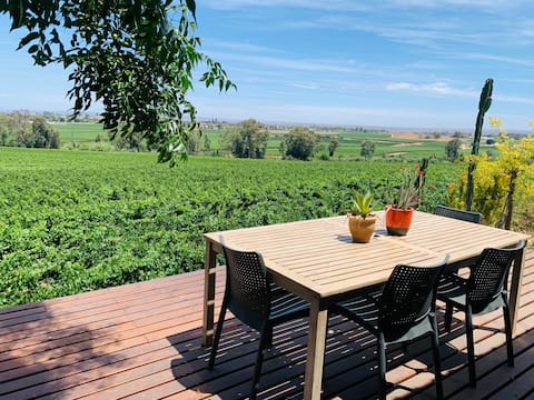 Fully furnished self catering, 1 bedroom apartment