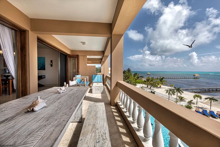 Villa La Isla- 3 Bedroom Condo