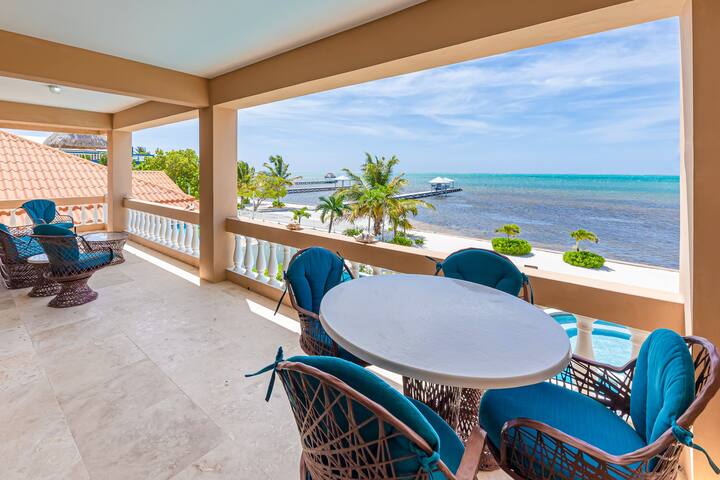 Isle Be Back – Luxury Beachfront Residence gallery image 5