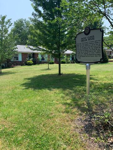 Patsy Cline’s Dream Home