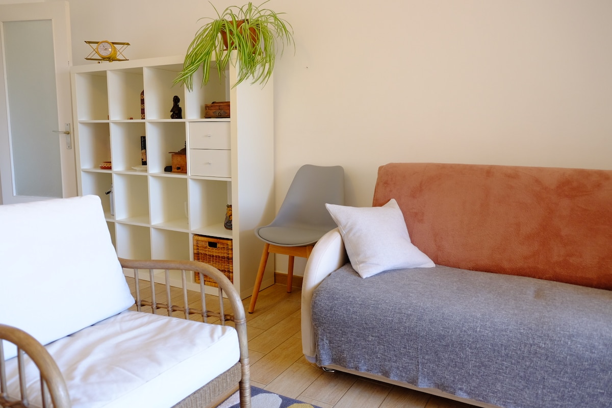 Top Airbnb: Holiday apartment in Saint Mandrier near the sea in Saint Mandrier Sur Mer