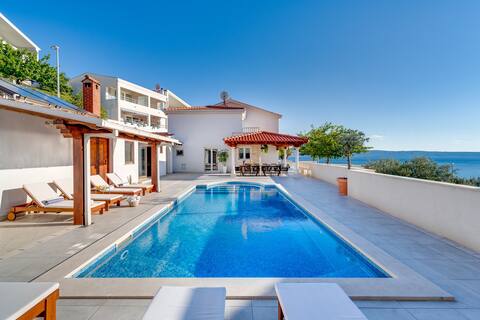 NEW! Seaview Villa MaToLi with heated 50sqm pool