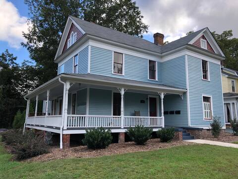Charming Apartment in Historic Home near Downtown