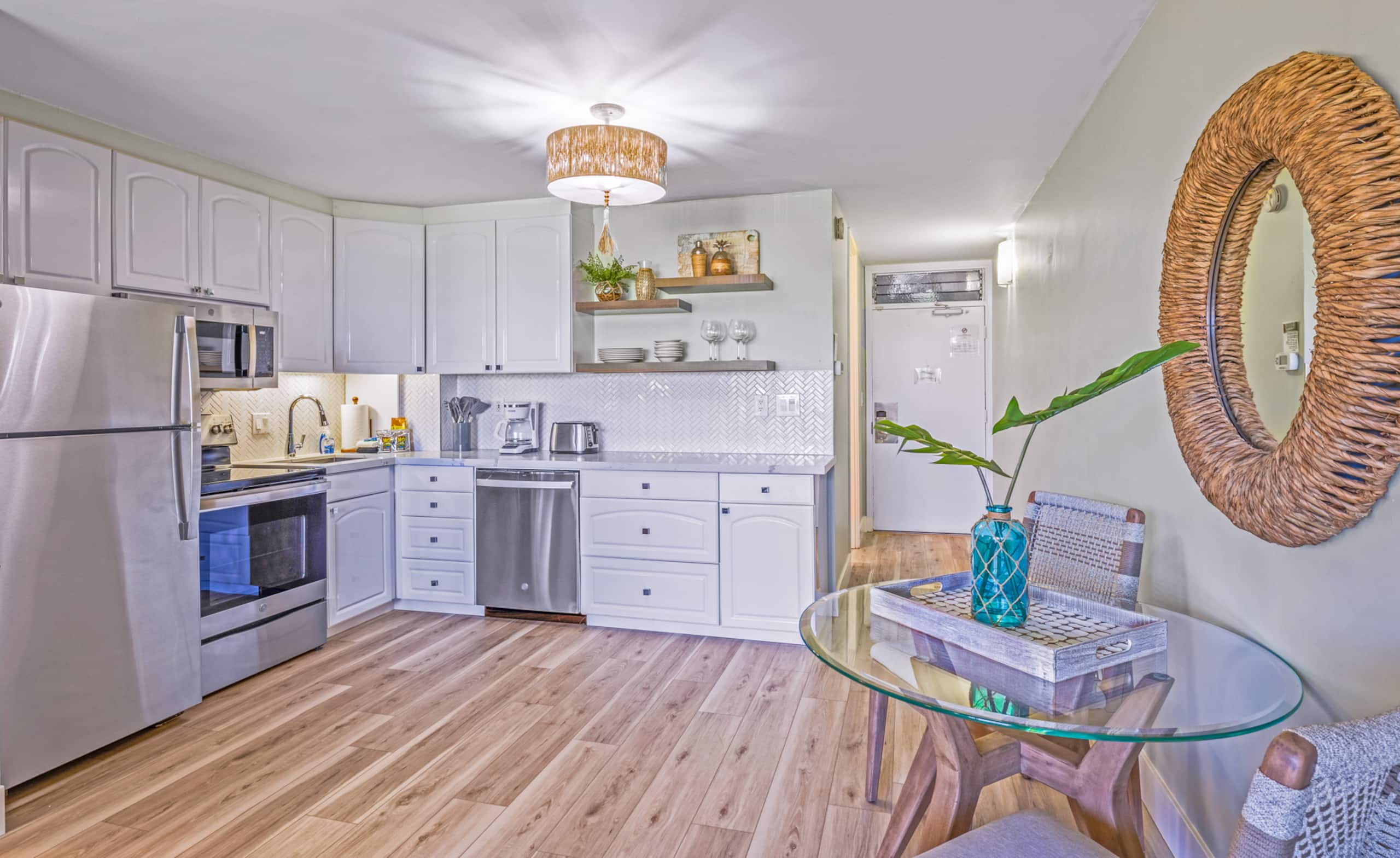 Condo in Lahaina · ★4.85 · Studio · 1 bed · 1 bath - Image 5