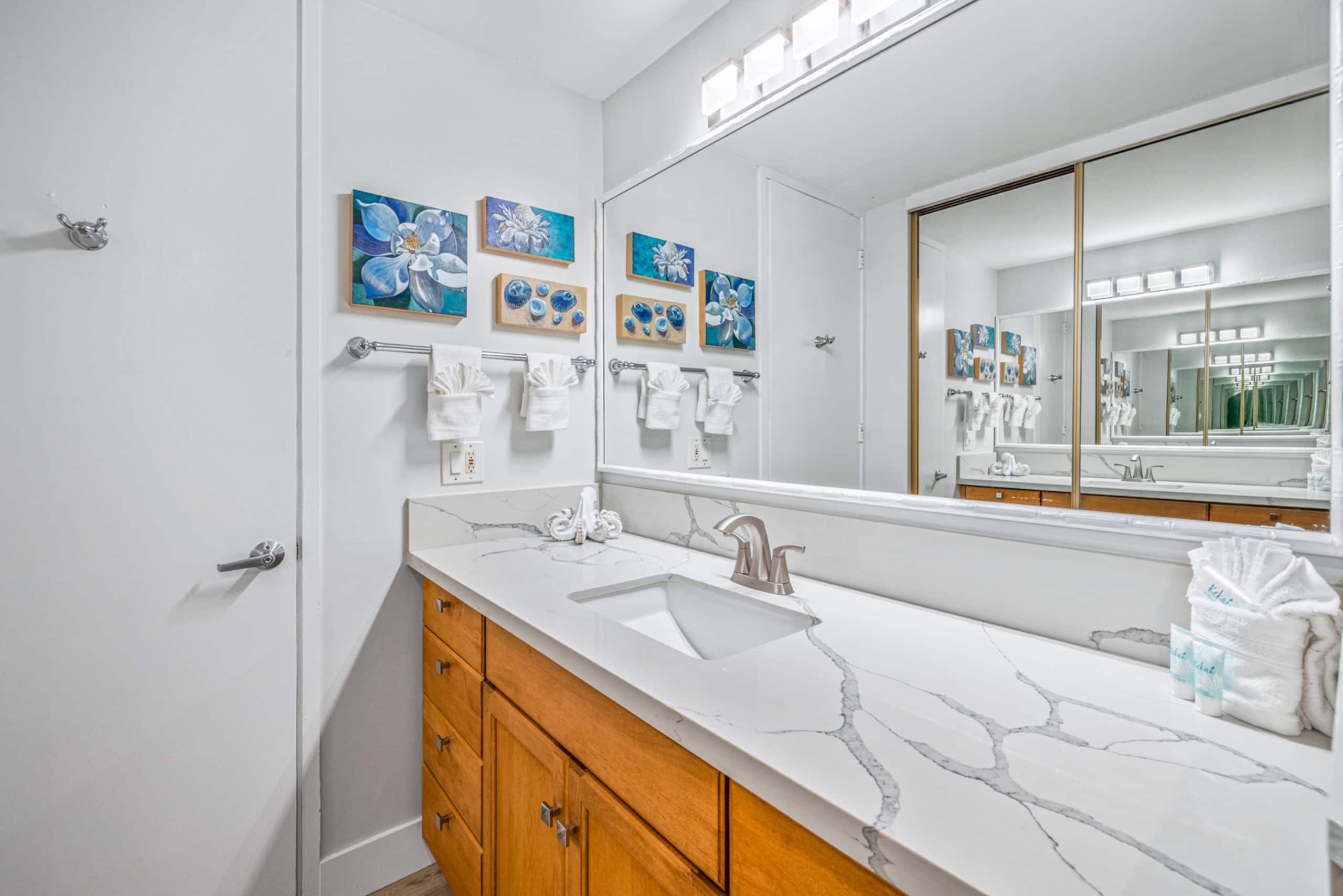 Condo in Lahaina · ★4.85 · Studio · 1 bed · 1 bath - Image 11