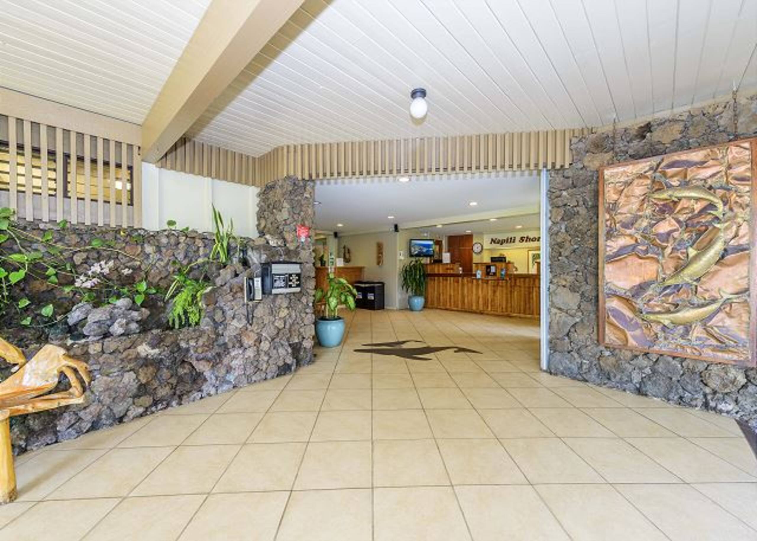Condo in Lahaina · ★4.85 · Studio · 1 bed · 1 bath - Image 25