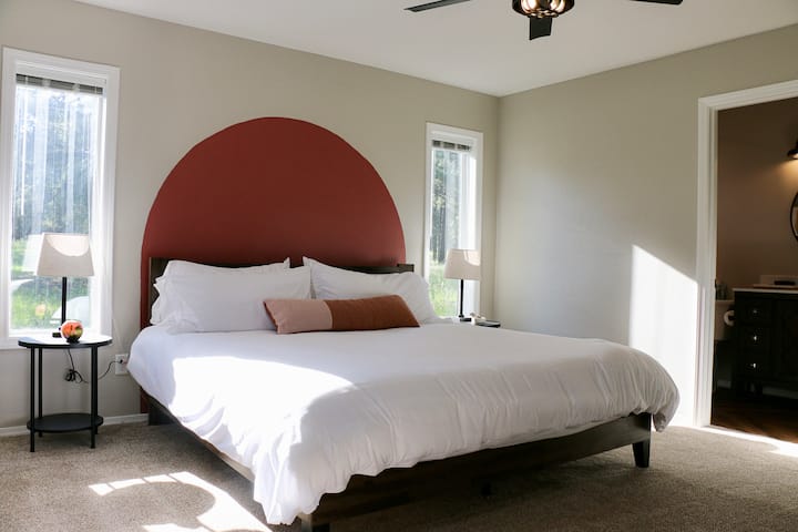 Kitanda cha Kifalme cha Sedona Suite