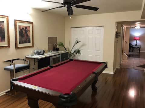 Beautiful Townhome near Philly Stadiums & AC!!