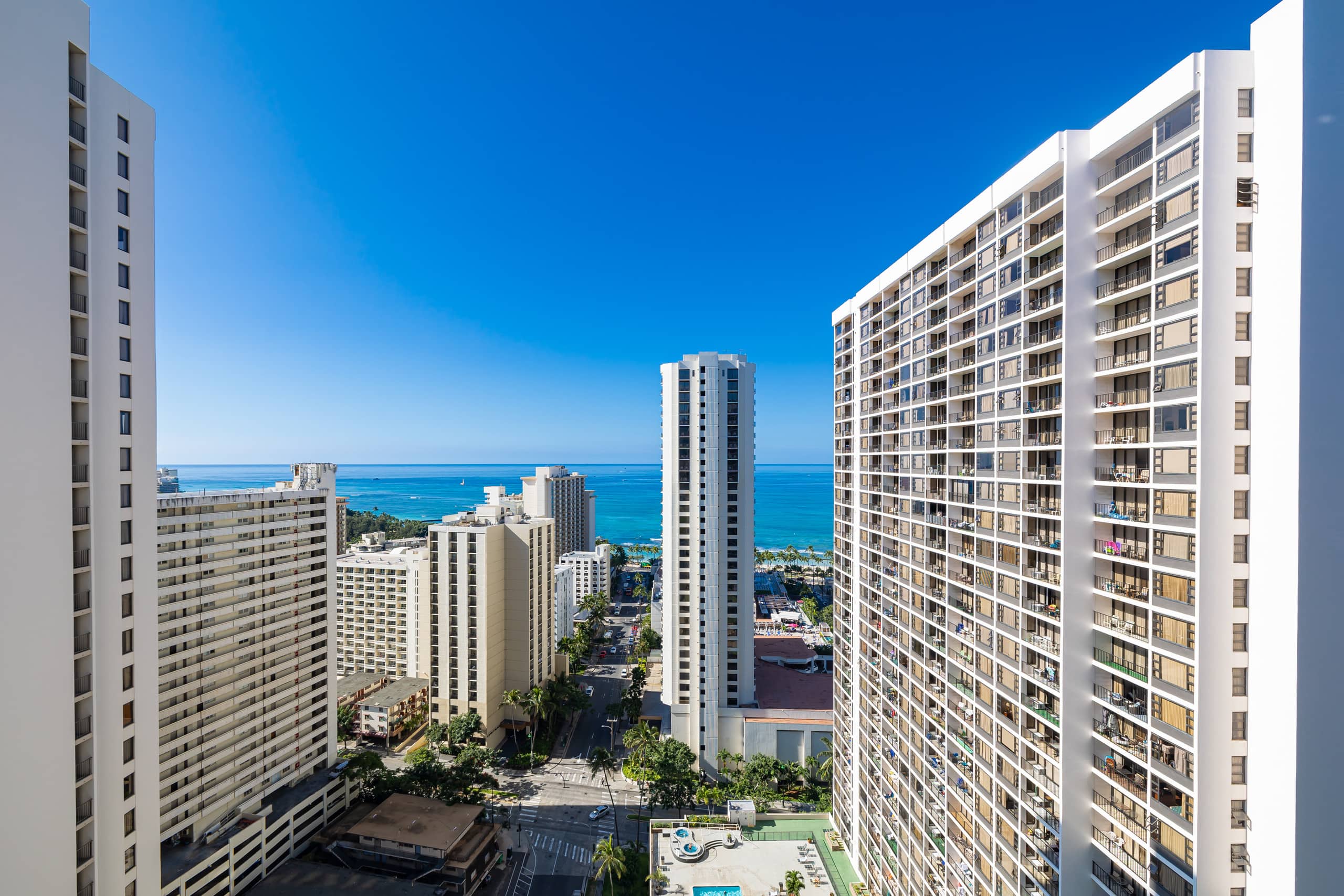 Condo in Honolulu · ★4.82 · 1 bedroom · 2 beds · 1 private bath - Image 26