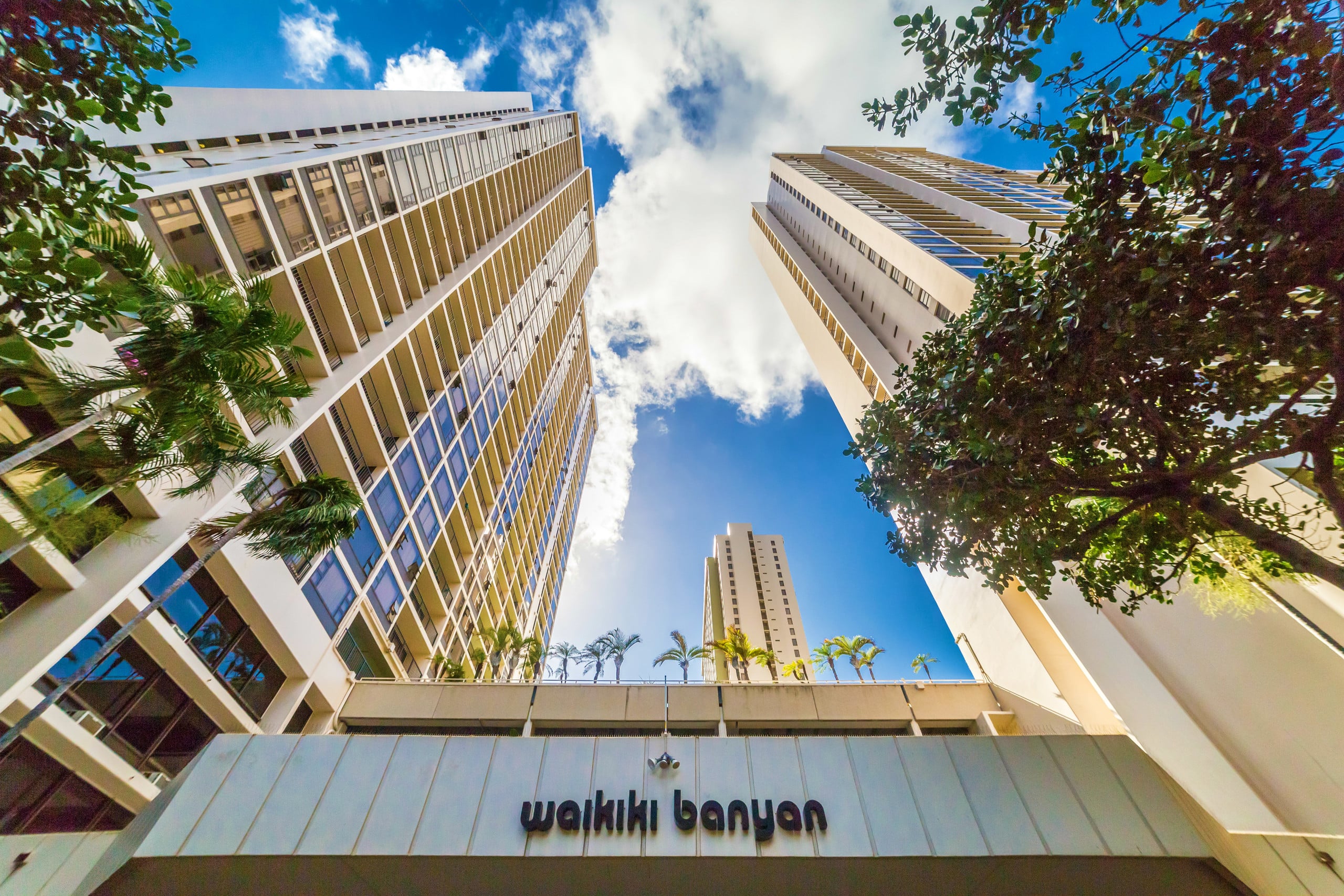 Condo in Honolulu · ★4.82 · 1 bedroom · 2 beds · 1 private bath - Image 40