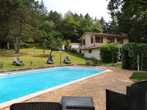 Escape to Umbria, La oculida