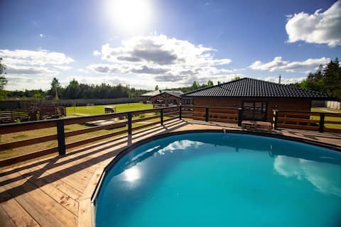 Homestead with outdoor-pool and sauna,Silichi 20km