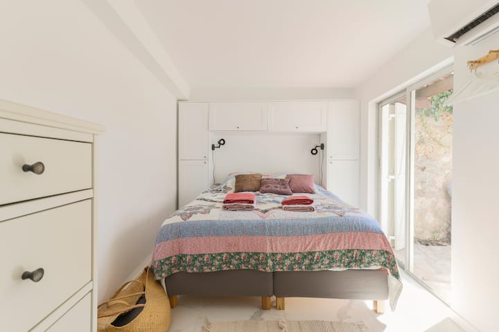 غرفة النوم 1