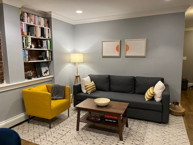 Lovely Suite in a Brownstone Apartment