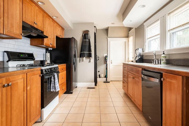 Lovely residential home with free parking