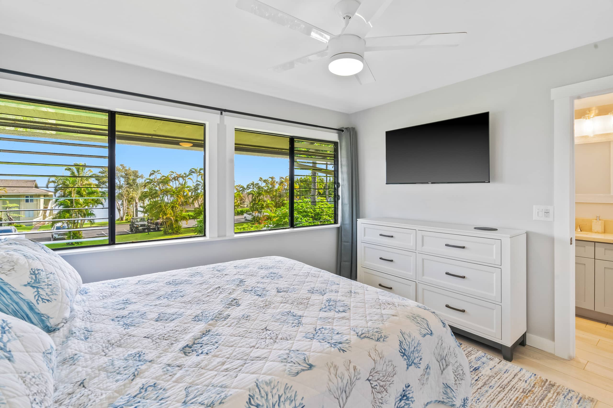 Condo in Princeville · ★4.94 · 2 bedrooms · 2 beds · 2 private baths - Image 15