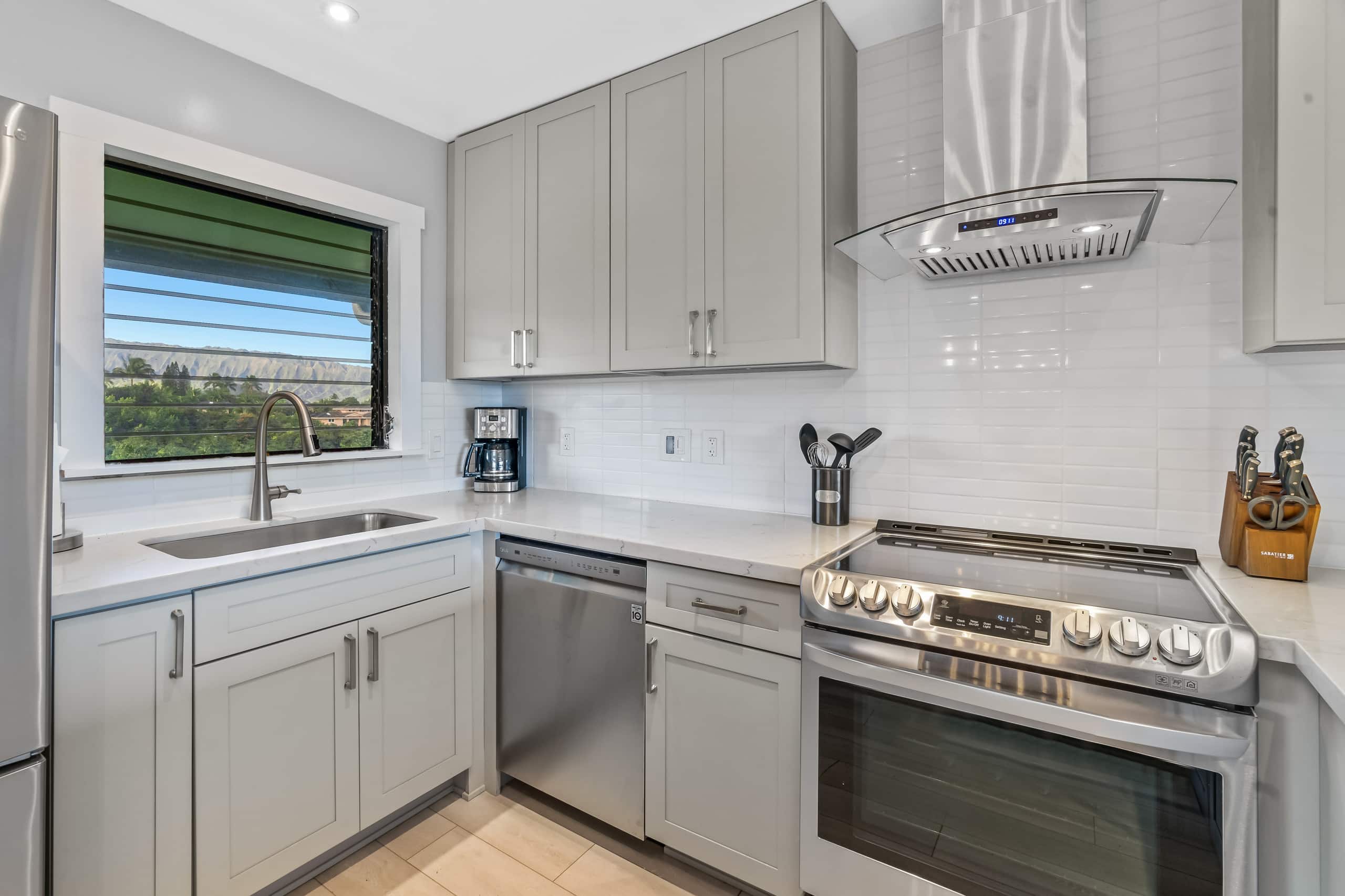 Condo in Princeville · ★4.94 · 2 bedrooms · 2 beds · 2 private baths - Image 6
