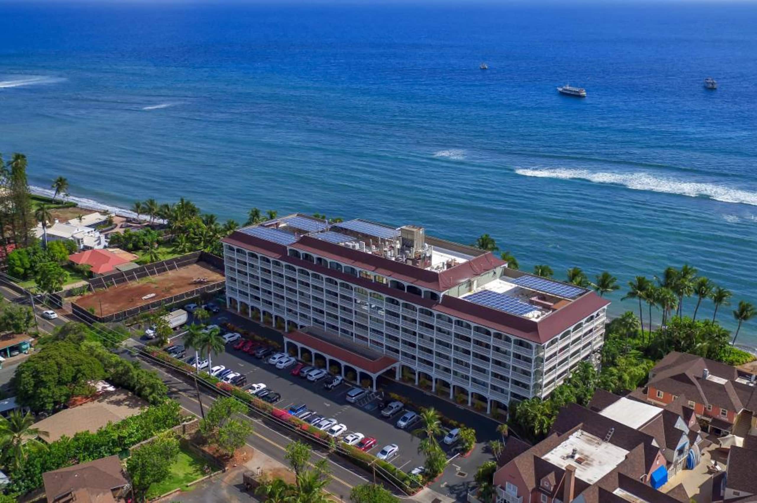 Condo in Lahaina · ★4.97 · Studio · 1 bed · 1 private bath - Image 21