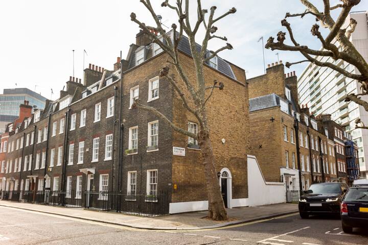 Stunning Townhouse near Buckingham Palace