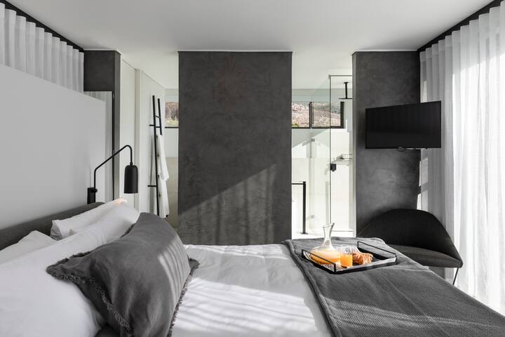 Entire Lodge gallery image 3