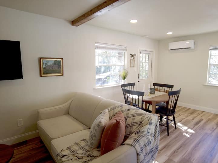 Private Monthly Cottage • Quiet Retreat • Near Nsb - Port Orange, FL