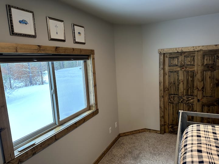 חדר שינה 3, מיטה מלאה