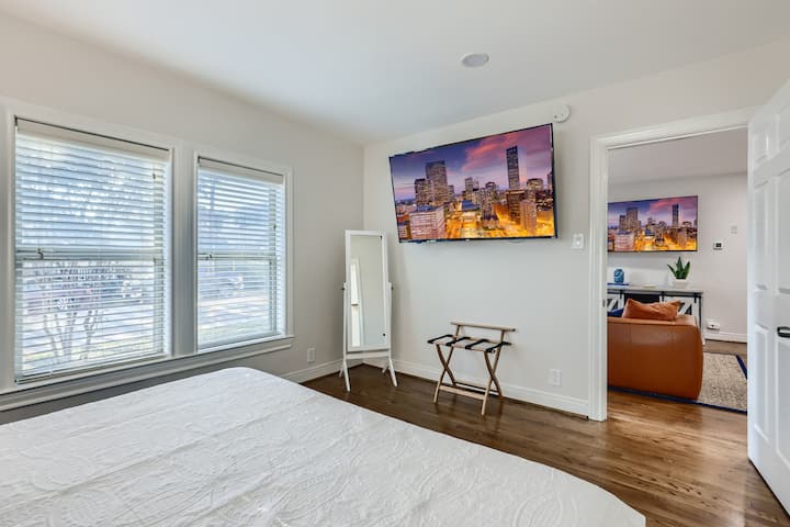 Bedroom #1 with 65" TV.