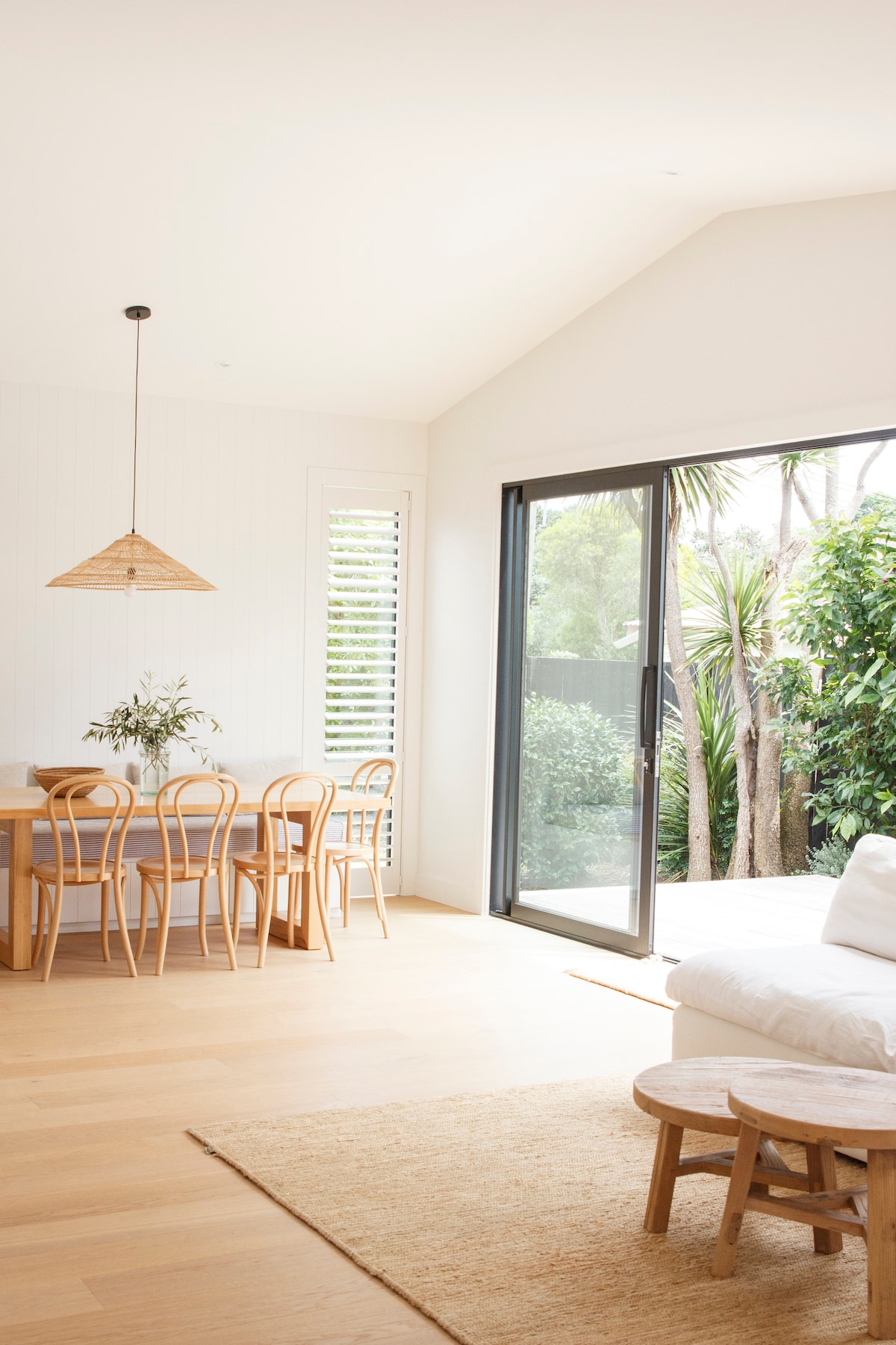 Successful Airbnb property: Drift by the Bay - designer bach in Waiheke Island