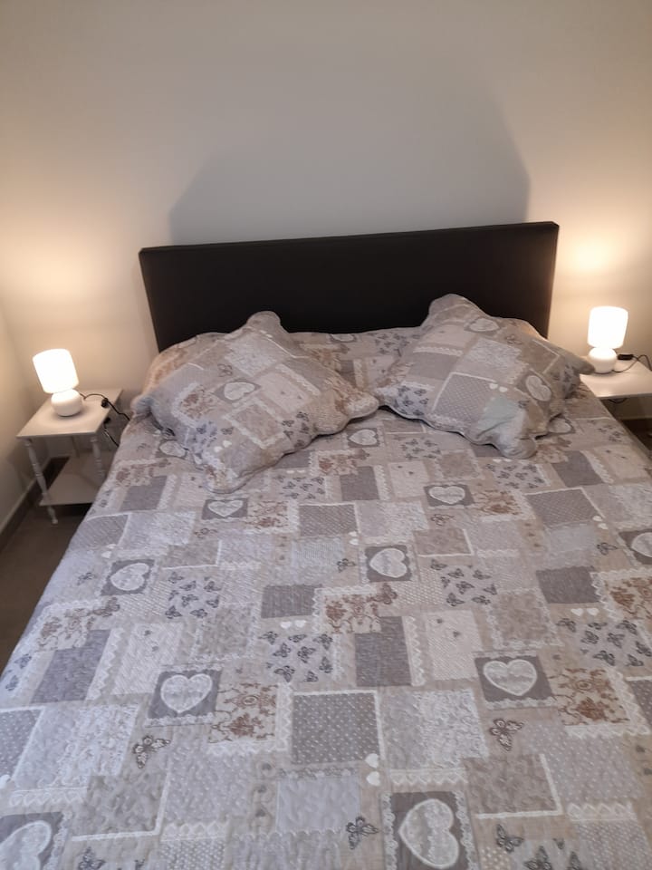 საძინებელი 2