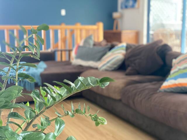 Luxury Beachside Apartment, Recently Renovated gallery image 3