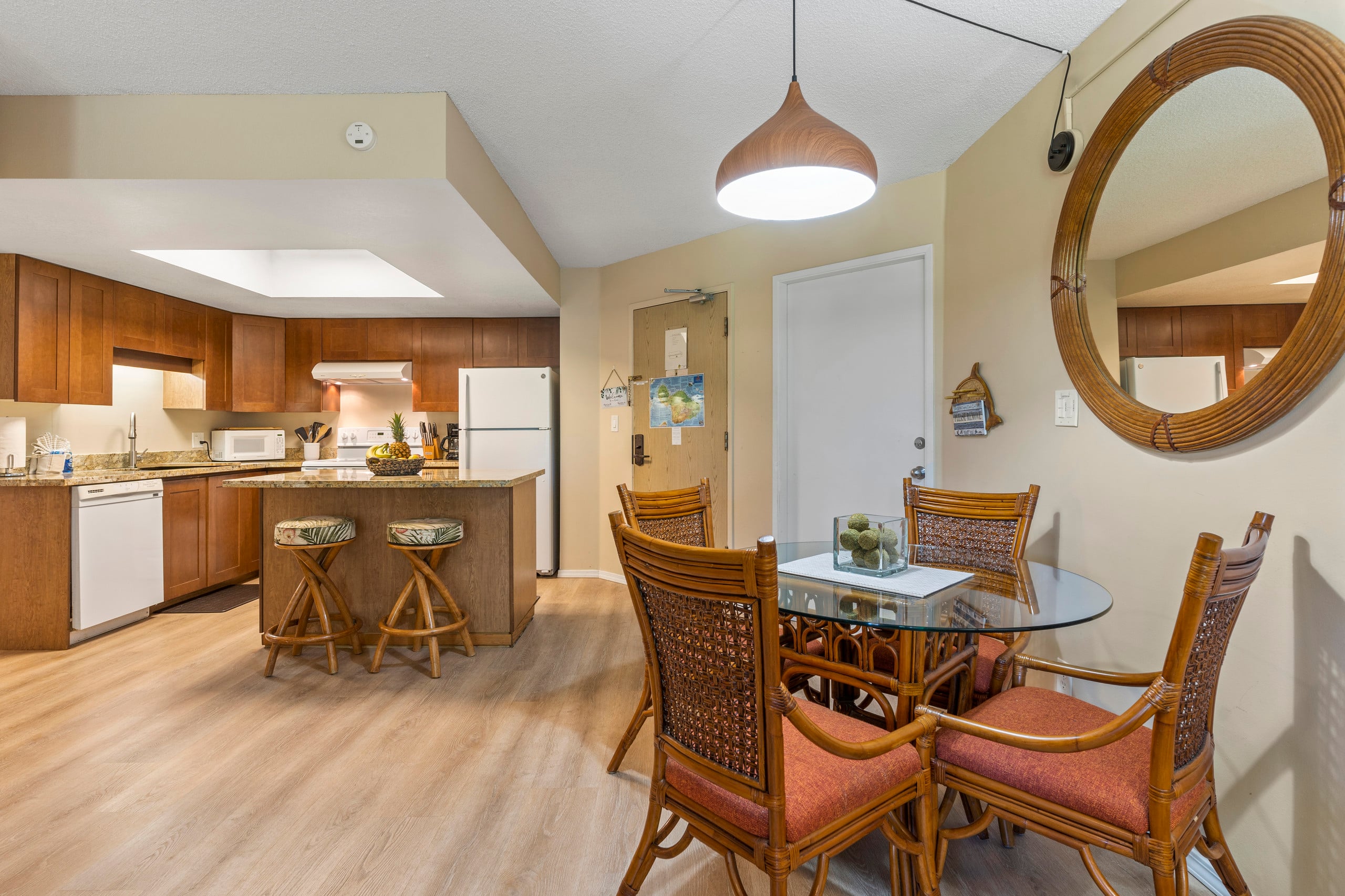 Condo in Kihei · ★4.96 · 2 bedrooms · 4 beds · 2 baths - Image 22