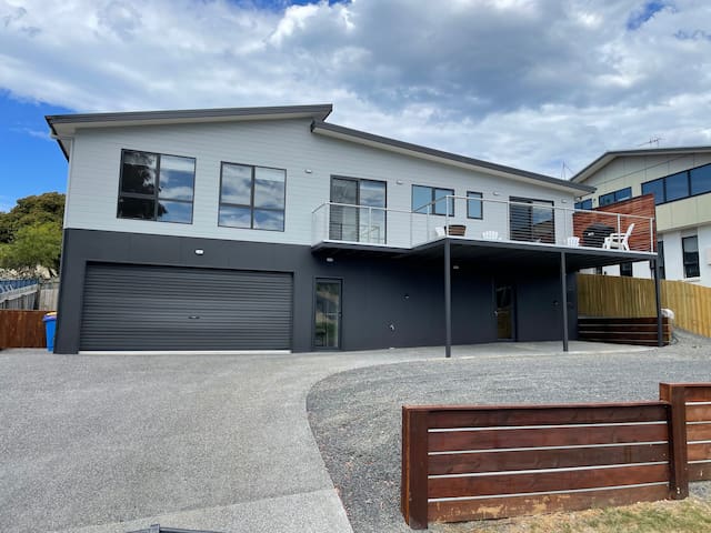 Als Abode – new spacious house with Wifi St Helens