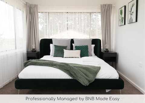 Canobolas Cottage - Amazing Farm Stay, 4 King Beds