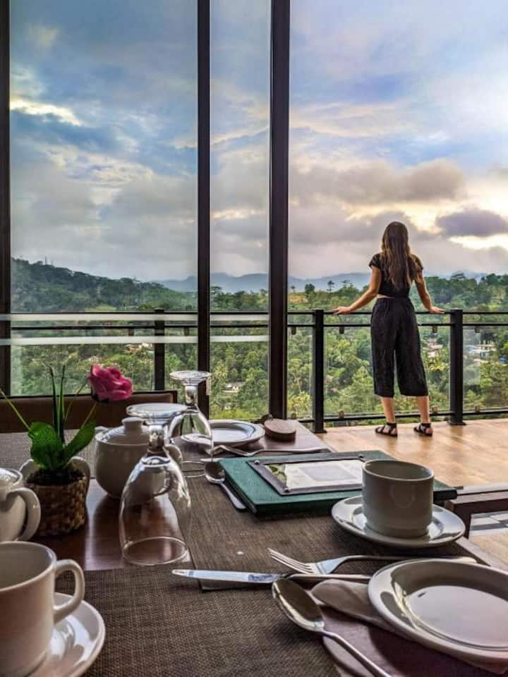 Riverbank resort gampola double room Bed and breakfasts for Rent in