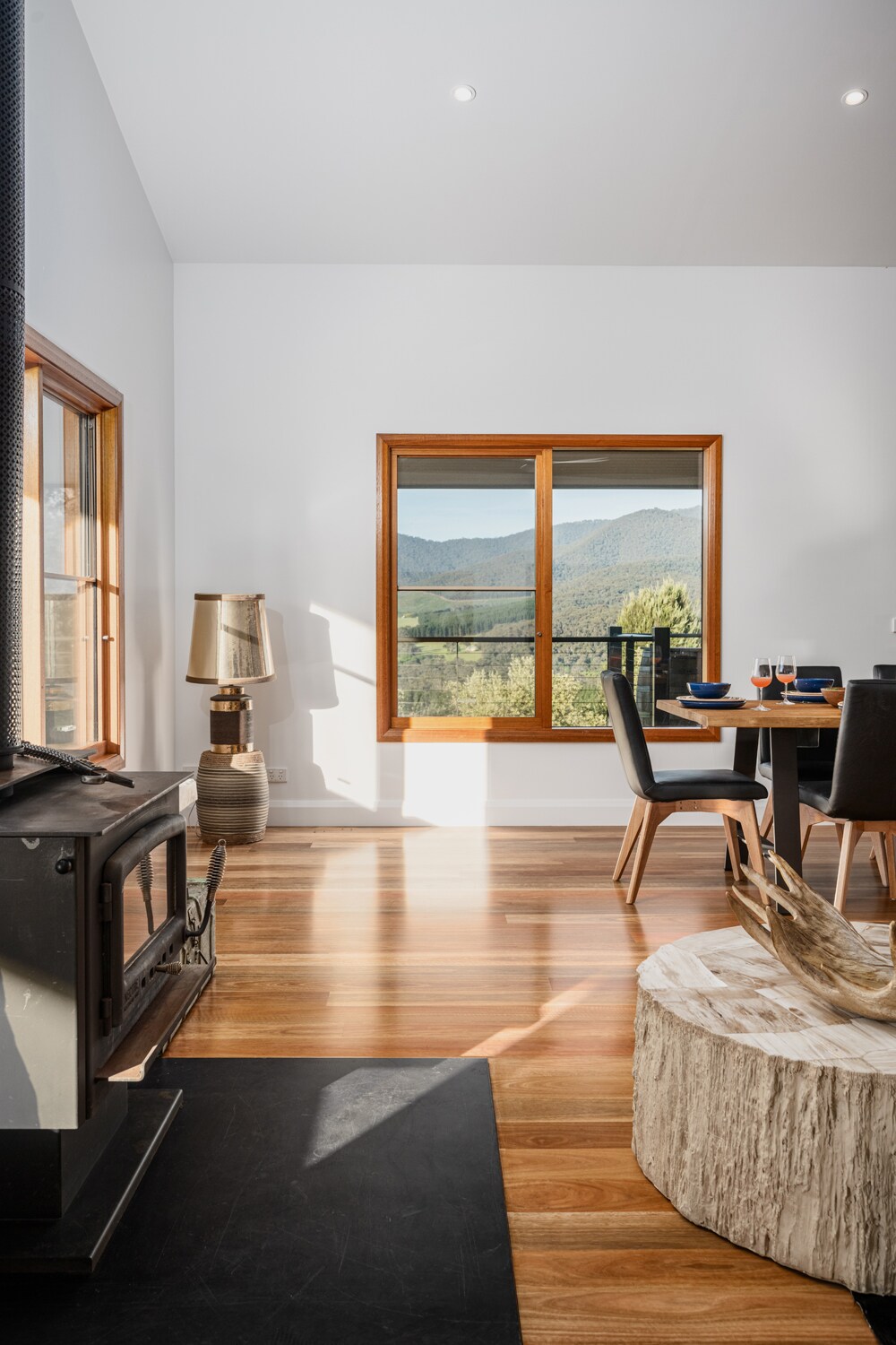 Successful Airbnb property: The Grove Estate in Alpine Shire