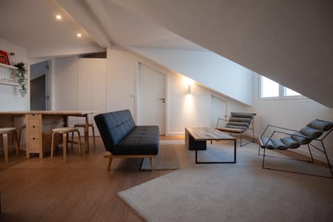 Top Airbnb: Cool&Cosy 2 Bedroom Seaside Apartment in União Das Freguesias De Carcavelos E Parede