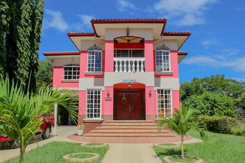The Beautiful River Palace in Riverside Park